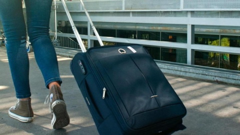 空服員「抱病上班猝逝」同事爆有震撼內幕！「座艙長冷血忽視」業者回應了