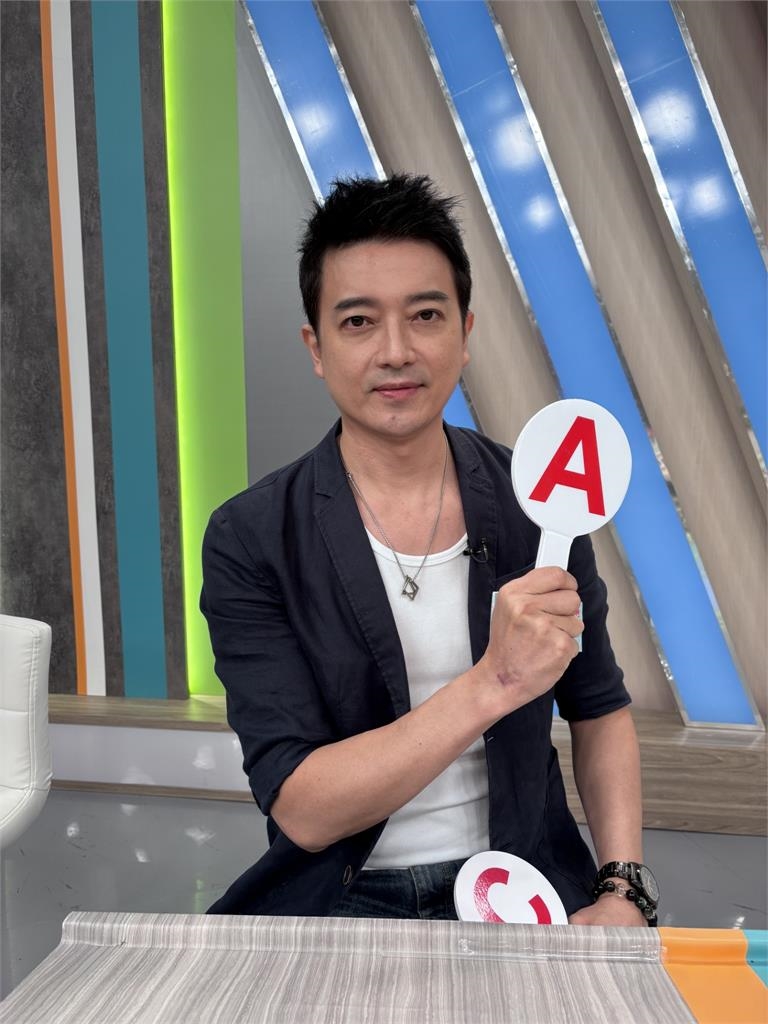 《醫學大聯盟》王思佳「人生被孩子接管」!搜尋紀錄從搶演唱門票變成兒童劇