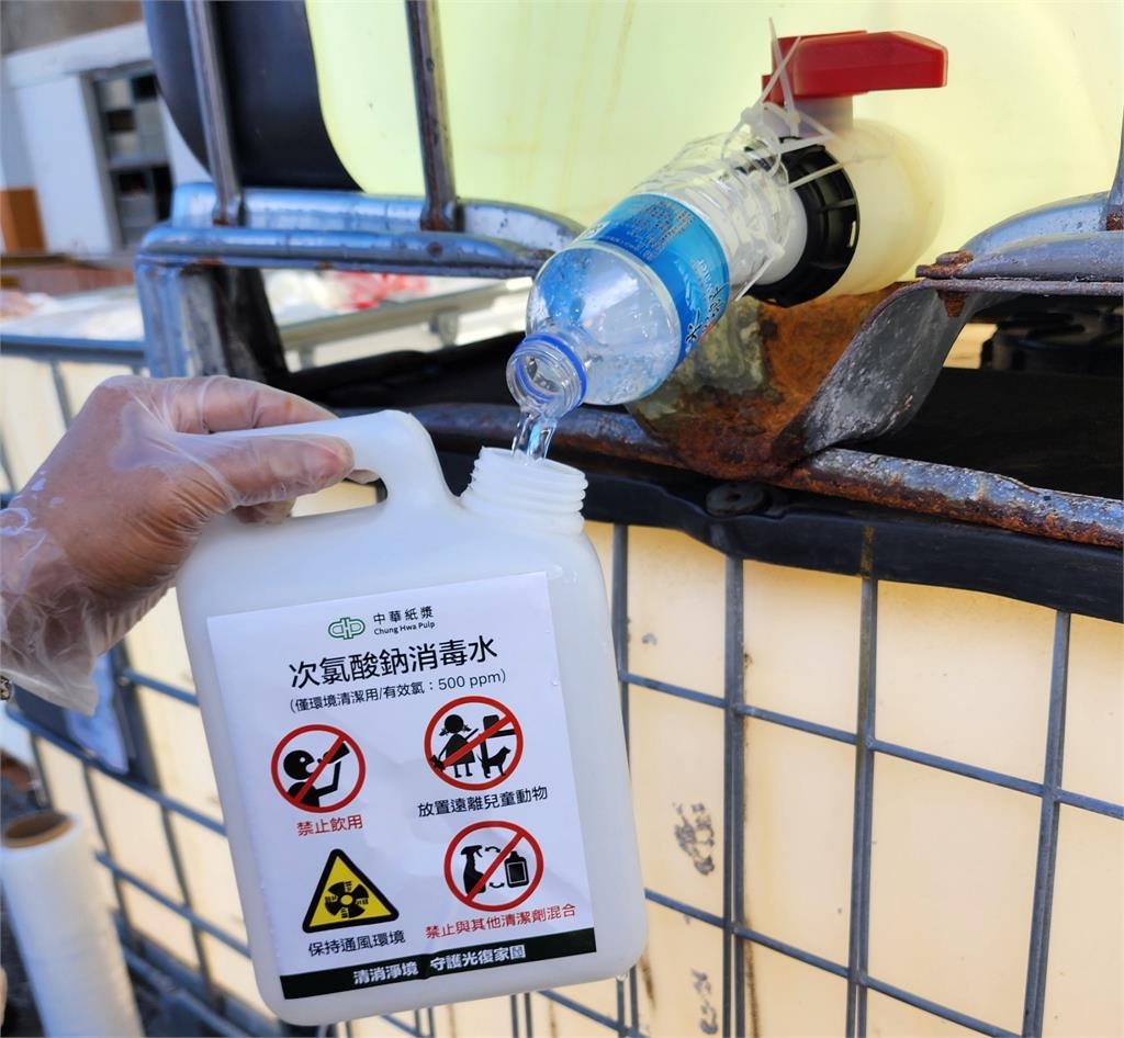 永豐餘捐贈物資 投入花蓮光復鄉重建3萬公升消毒藥水、逾千箱清潔用品 協助災區清掃