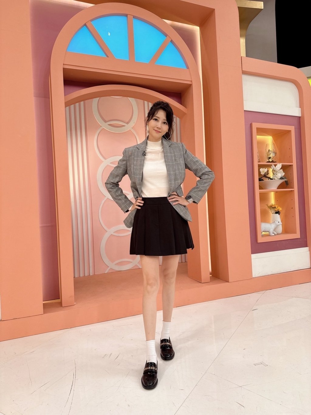 姊妹(影)/蘇炳憲傳授演技 梁赫群當眾被打?