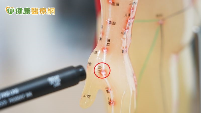 一回南部就狂打噴嚏？醫教你從體內找原因、從根本調理體質