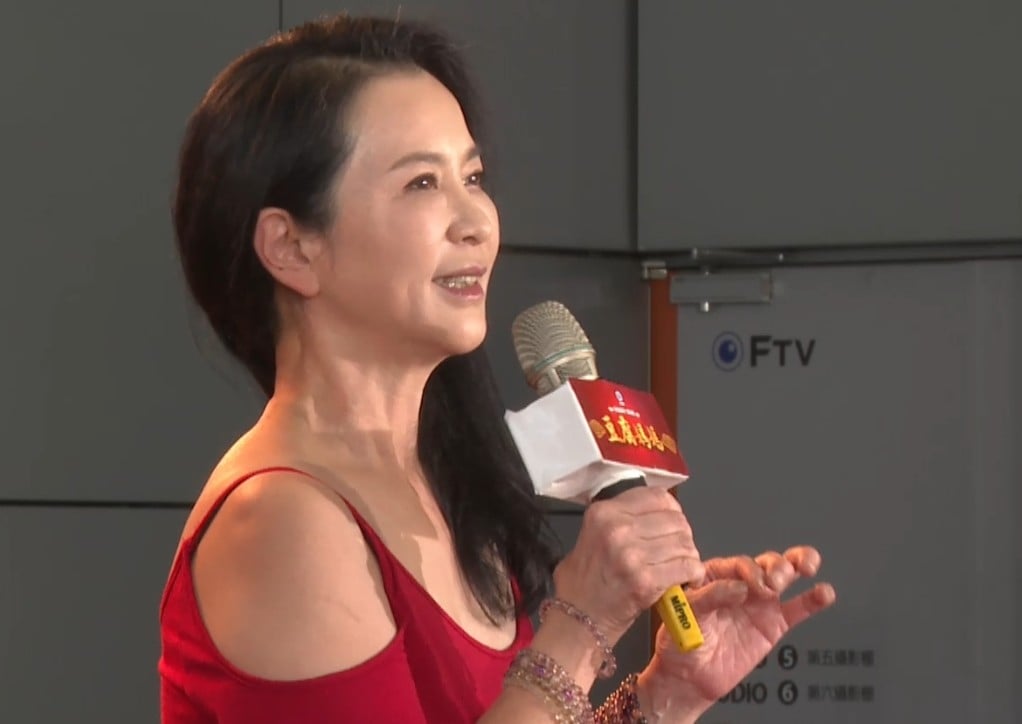 《豆腐媽媽》開頭就有大場面?張倩搏命拍打戲曝「大片瘀青」網友嚇壞
