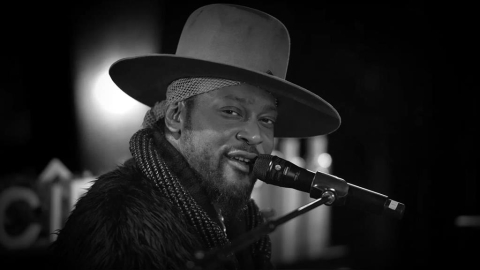 不敵病魔！美靈魂樂巨星D’Angelo辭世　享年51歲