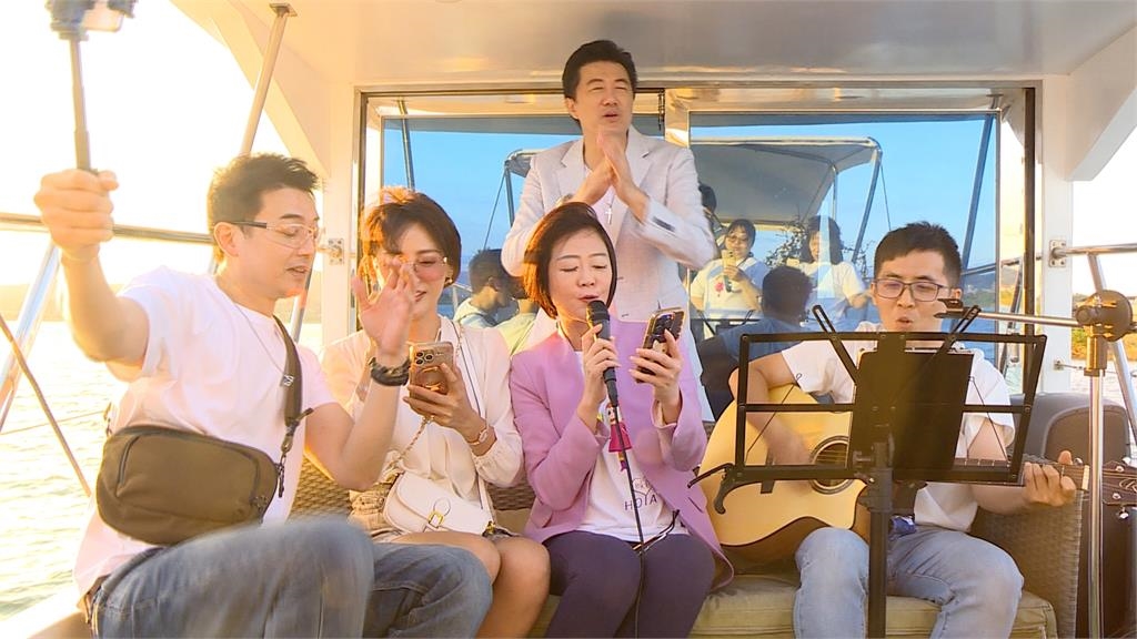 吳皓昇.文汶慶創業7週年　辦遊艇趴游淡水河！邀同劇演員同歡