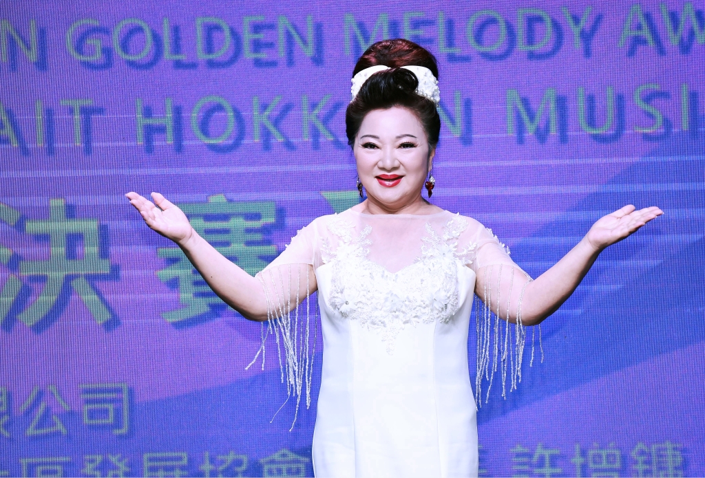 《冰冰Show》班底成團飛海外比賽!白冰冰邀王世堅驚喜站台 嚴厲看待子弟兵:有點失望