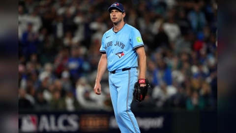 MLB(影)／41歲賽揚老將薛蛇奪6年來首場季後賽勝投！藍鳥美聯冠軍賽2：2扳平