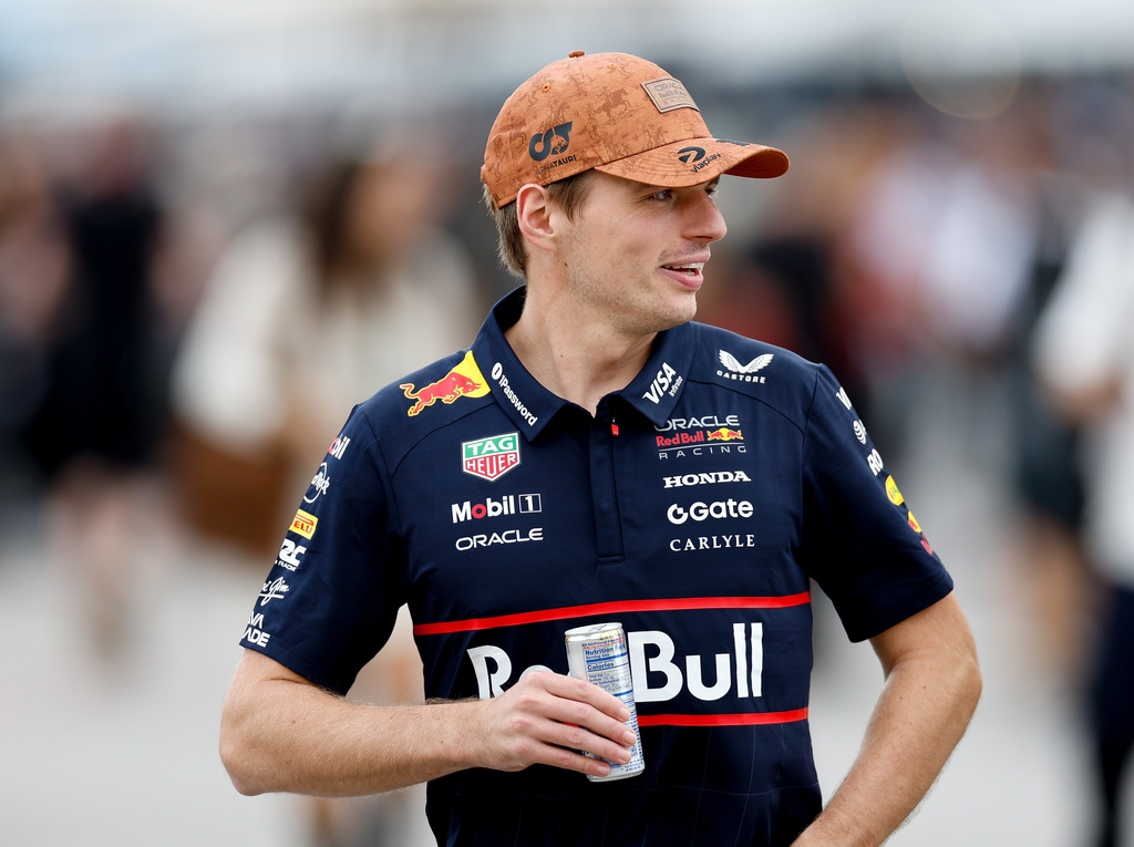 F1(影)/麥拉倫車隊內鬥偏心Norris?紅牛一哥Max尷尬大笑直言:很明顯