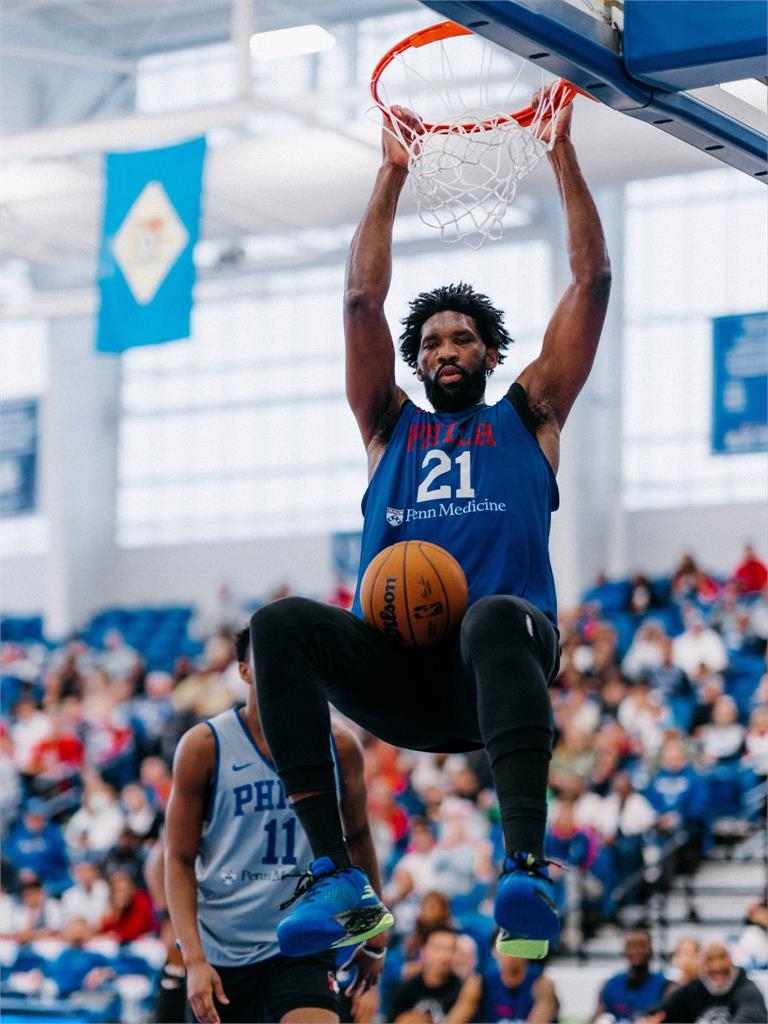 NBA(影)/新賽季開打前七六人傳惡耗! 身價2.12億美金球星開幕將缺席一陣子