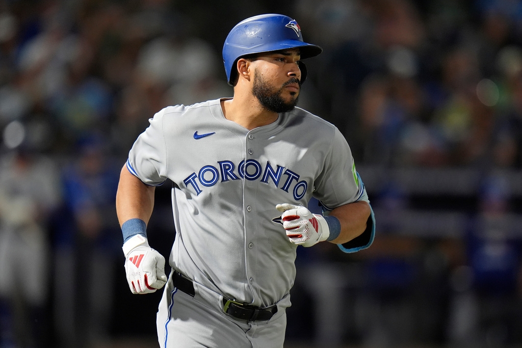 MLB／藍鳥壞消息！161轟重砲背傷嚴重確定報銷火力出現缺口