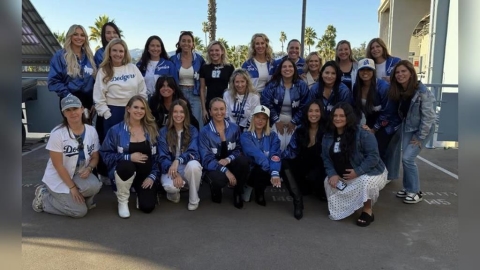 MLB/道奇「大嫂團」再出動!大谷愛妻真美子被遮半張臉網仍讚:勝利女神