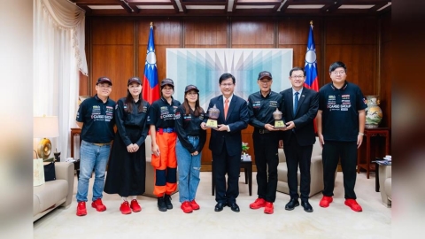 iTaiwan拉力車隊奪佳績 林佳龍讚:展現運動家精神為台爭光