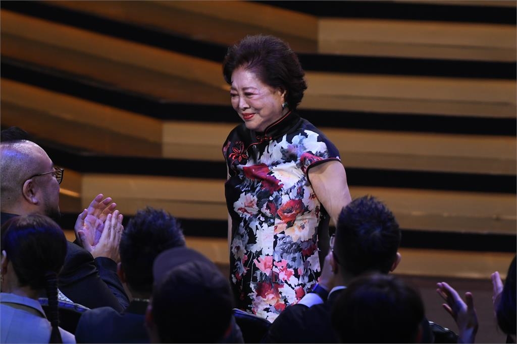 金鐘60／昔喊「坐輪椅也要演」　陳淑芳獲特別貢獻獎發豪語：再拚這2獎！