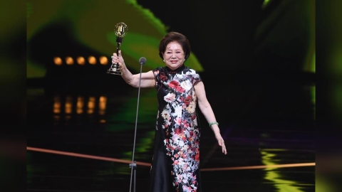 金鐘60/昔喊「坐輪椅也要演」 陳淑芳獲特別貢獻獎發豪語:再拚這2獎!
