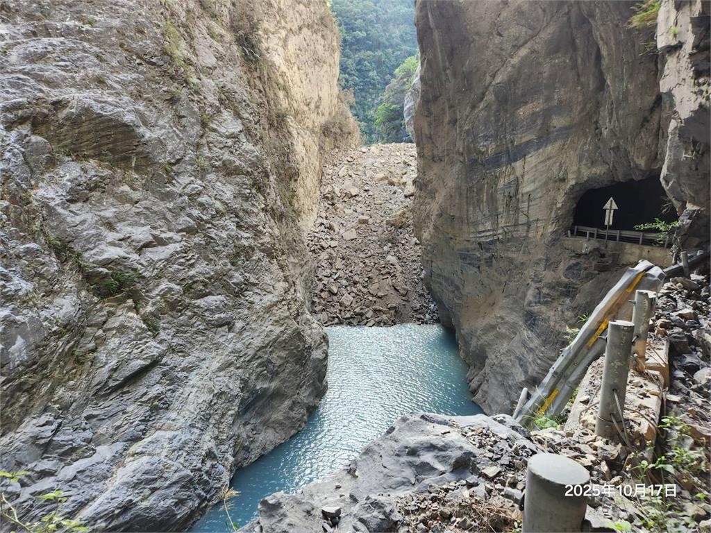 太魯閣堰塞湖「蒂芬妮藍」夢幻如AI！內行揭「恐怖真相」網驚：美麗卻致命