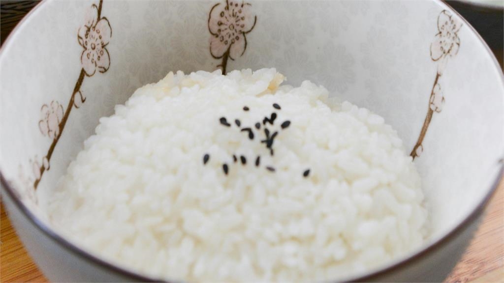 基隆廟口「只買1碗滷肉飯」竟遭老闆拒賣!他哀號「有潛規則嗎」網一看揭解法