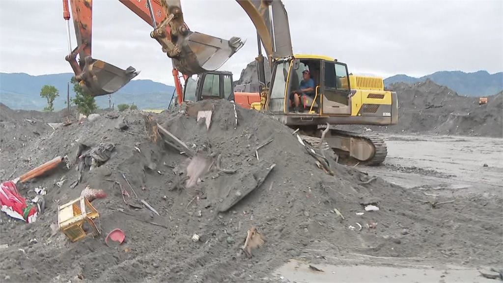 快新聞/外圍環流+東北季風!全台今起變天 花蓮光復災區急撤機具