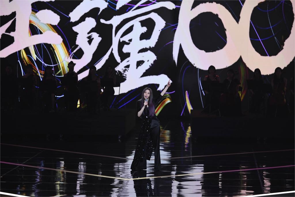 江淑娜驚喜現身金鐘！消失10年「實力＋外貌全沒變」網一聽全跪：只有我們在變老