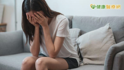 一直陷入同樣困境?專家教你從「剖析感受」開始打破循環