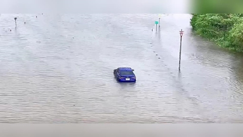 雨彈強灌北台灣！新北二重疏洪道「水淹半個輪胎深」空拍畫面曝光