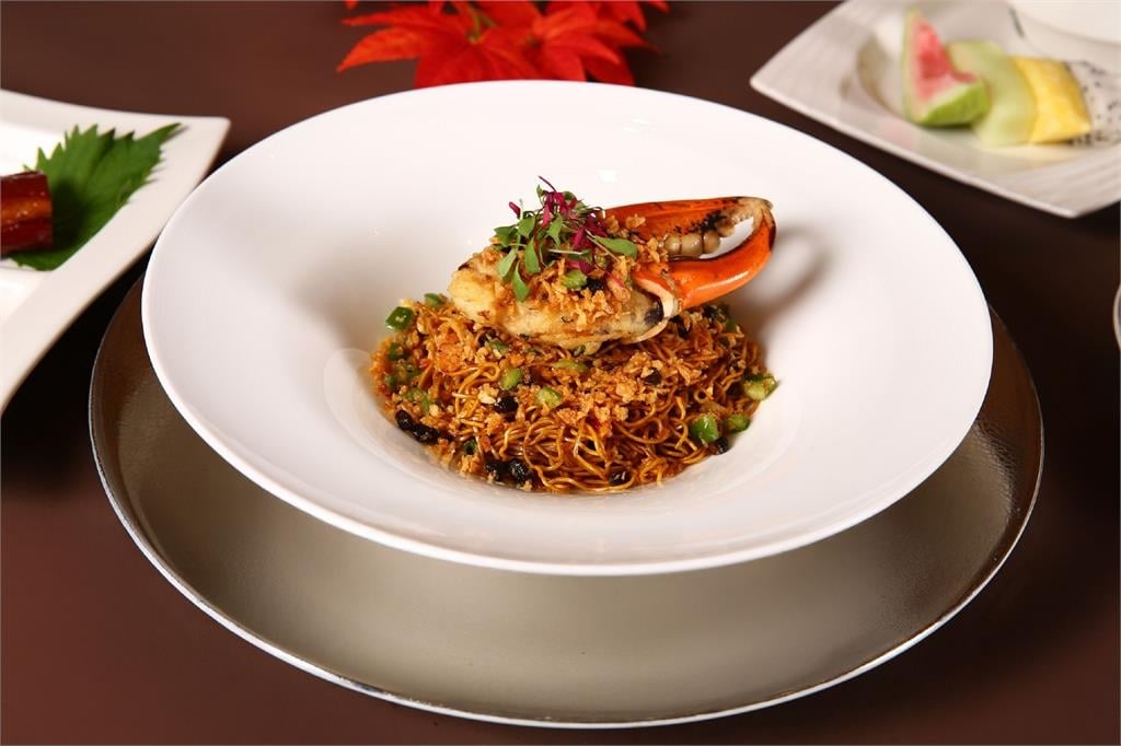 秋蟹宴 這家推出10款「金秋饗蟹」盛宴 去殼美蟹免沾手 台粵秋蟹單品料理