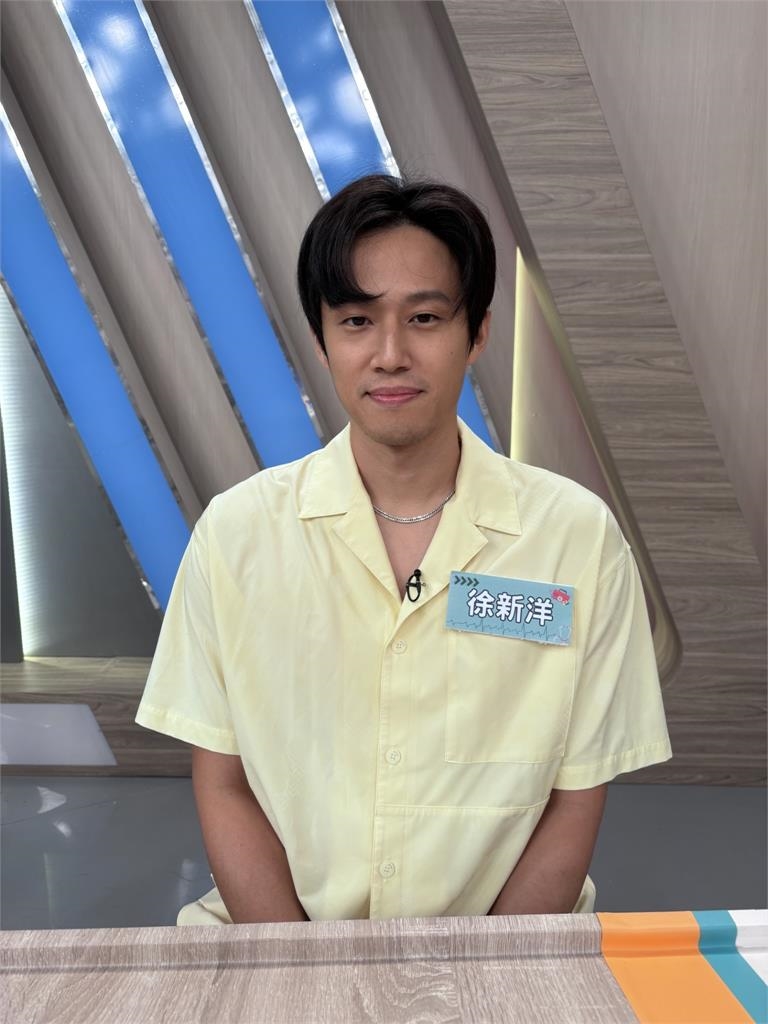 《醫學大聯盟》郭婷筠驚爆「不喝水狂嗑冰塊」！出門自備冰塊杯