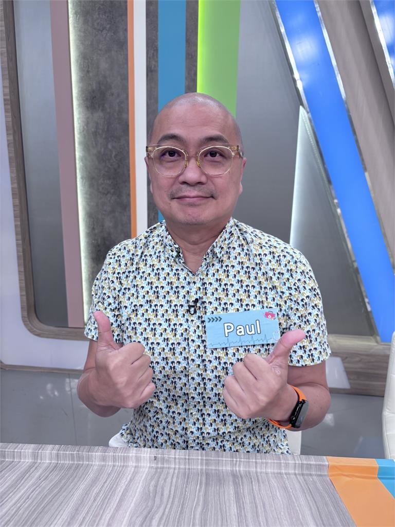 《醫學大聯盟》郭婷筠驚爆「不喝水狂嗑冰塊」！出門自備冰塊杯