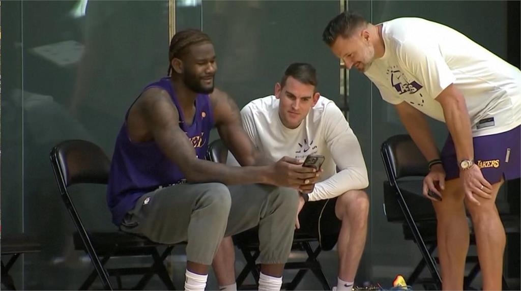 NBA(影)／湖人開幕戰前最後練球　少主發豪語:目標拿下總冠軍！