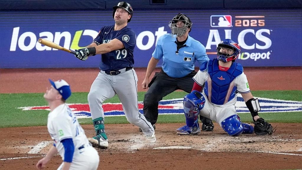 MLB(影)／全壘打王不讓了！勞雷G7「炸裂季後賽第5轟」率水手生死之戰吞定心丸