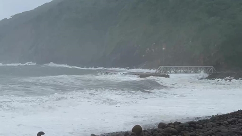 最新!雨勢未歇 龜山島封島3天