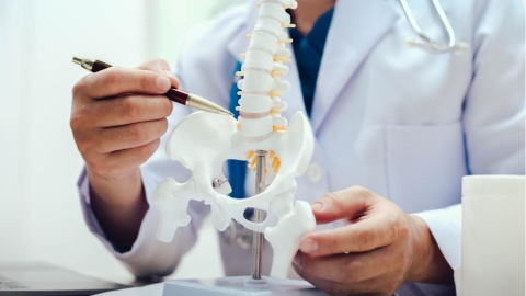 台灣50歲以上每4人有1人曾嚴重骨折，您正面臨骨鬆危險？  醫籲：及早做3件事預防