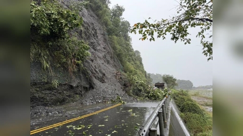 七星嶺步道湧泥流！　台7線土石坍方一度「雙向中斷」