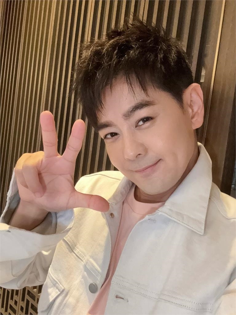 這些藝人「最紅時去當兵」!楊祐寧「損失600萬酬勞」超Man回5字