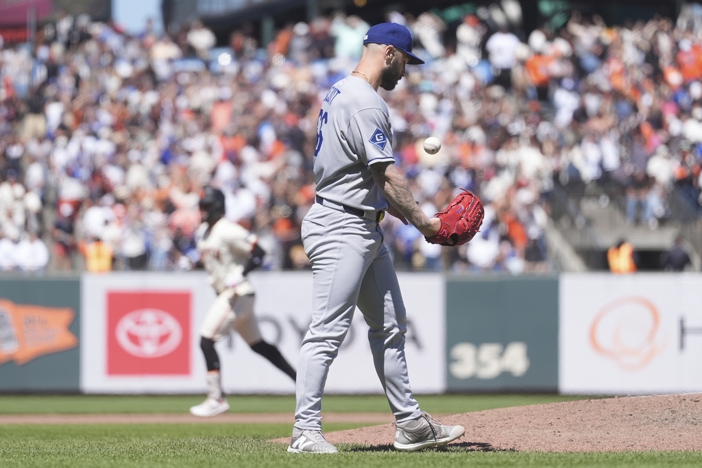 MLB／山本由伸勝投被終結者搞砸　總教練羅伯斯不忍了「直接開罵」！