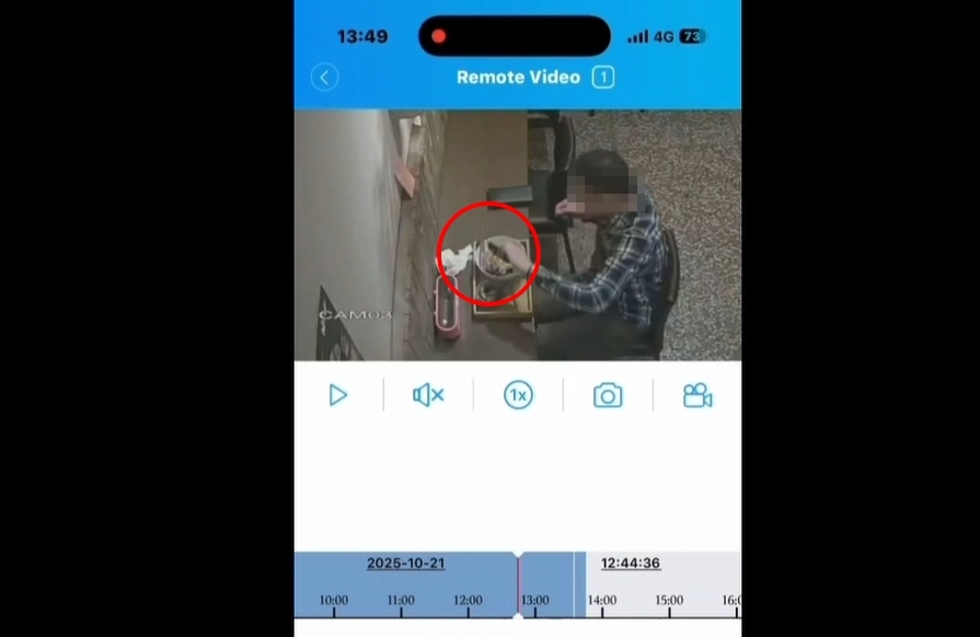 台中牛肉麵店遇奧客「碗內加料」 店家鞠躬下跪仍「索賠10倍」