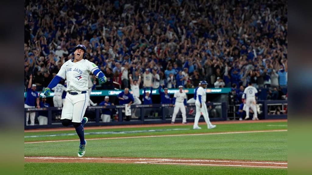 MLB(影)／「春天哥」一棒把藍鳥帶進世界大賽！　妹妹獲得意外的結婚禮物