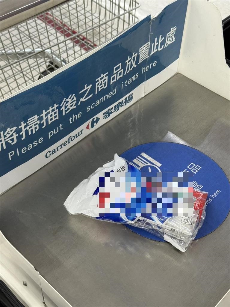 日韓遊客狂掃「賣場1商品」！暖留一包給台人…網笑：真正台灣之光