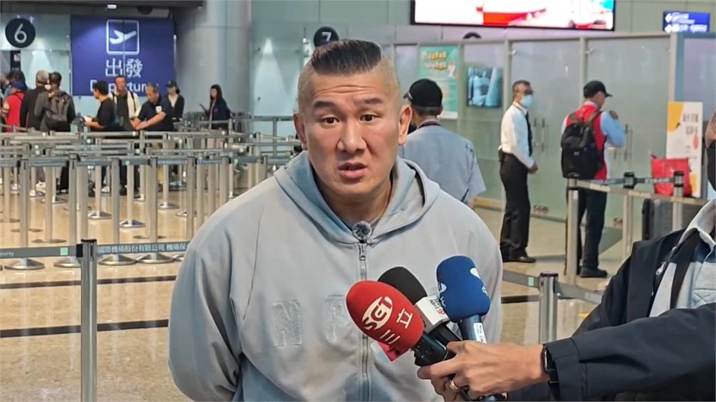 館長衝中國喊幫賴清德尋根!中媒猛捧人氣「下飛機這場面」慘被微博網吐槽:哈哈哈