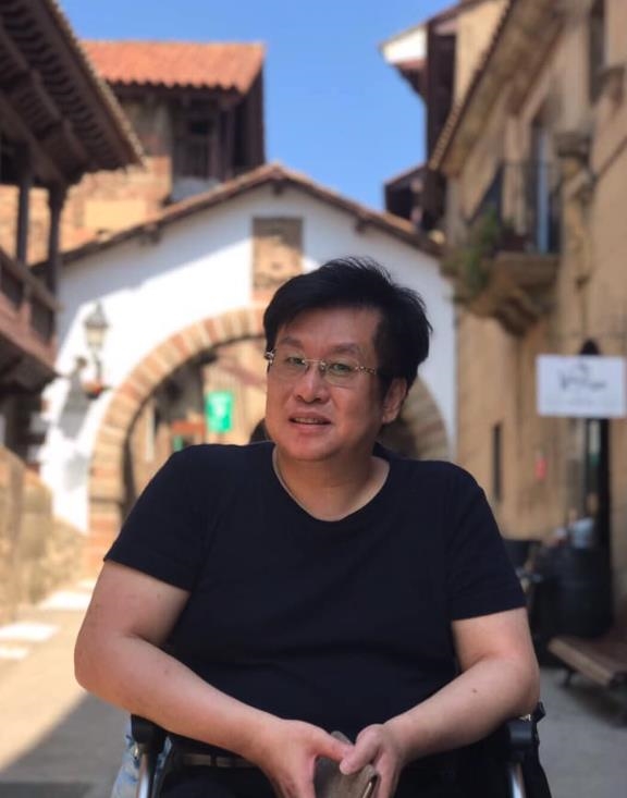 鄭智化「連滾帶爬進飛機」人在中國說重話！收「深圳機場道歉」二度發聲了