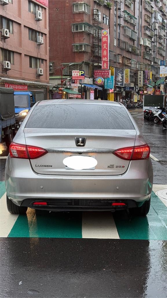 父送女上學返程突猝逝「其他車無視20分鐘」!報案人曝光「第一現場」心超酸