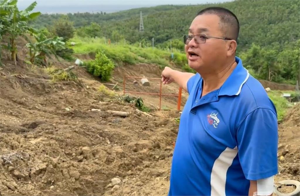 豪雨釀台東香蕉園「整片滑落山腳」！　蕉農全年心血沒了