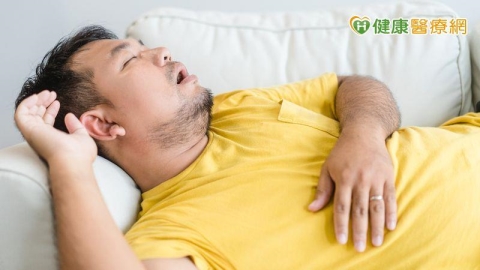 鼾聲如雷恐非小事　睡眠呼吸中止症暗藏猝死風險