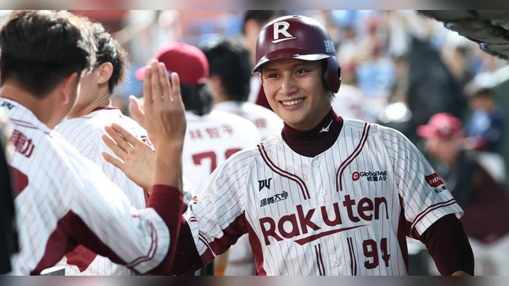 昨晚親身參與桃猿逆轉封王　馬傑森今入伍畫面曝光了