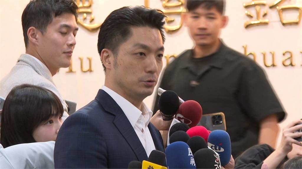 「錢留北市」只用半張紙條回復　秦慧珠怒撕紙條批擺爛