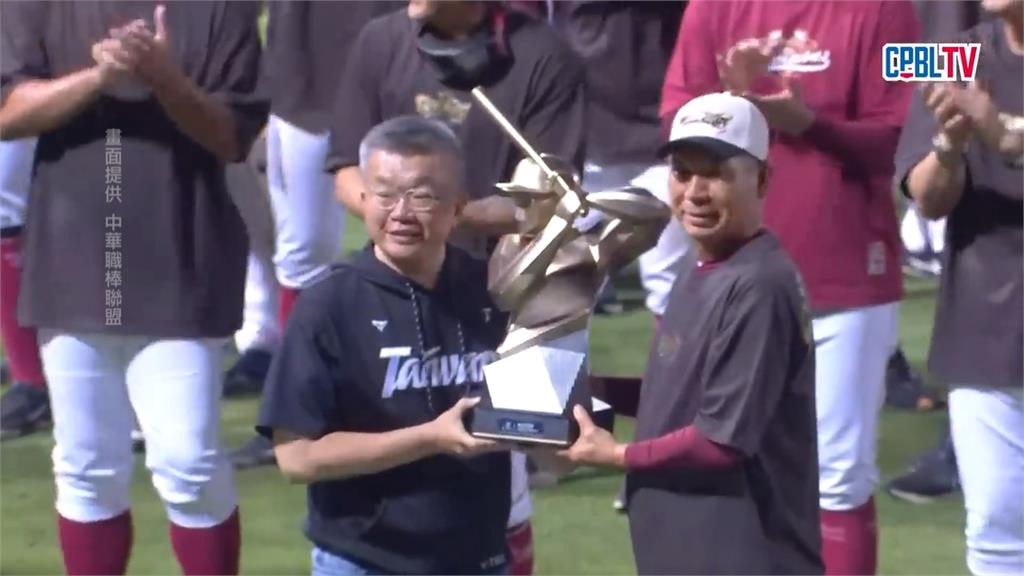 台灣大賽(影)/從一度轉賣到奪冠!樂天桃猿演逆轉秀驚奇封王