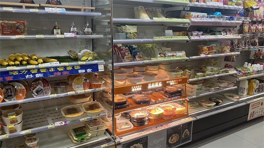 上班族最愛的「1類食物」竟是大腦殺手！研究：長期吃失智風險暴增44%