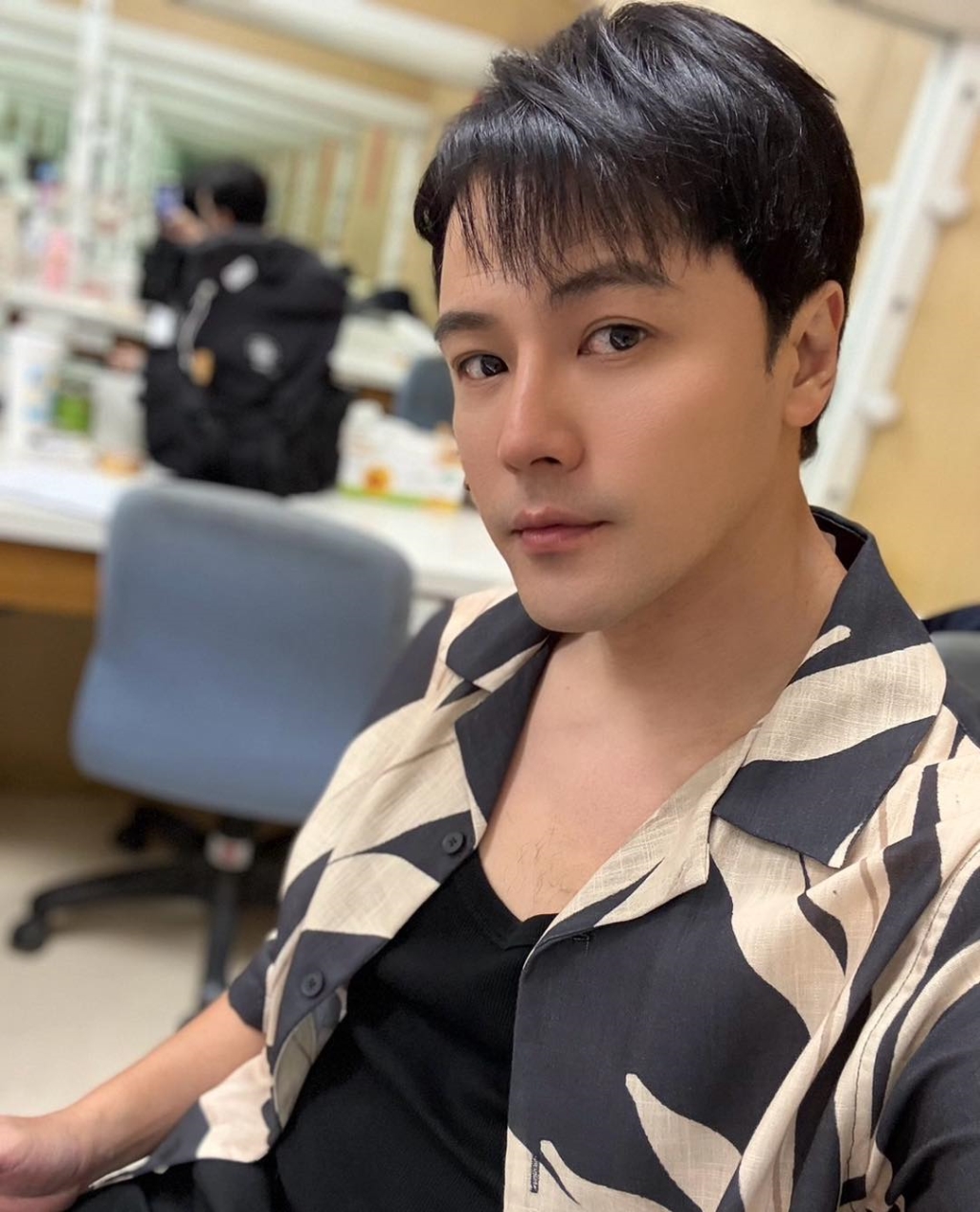 《好運來》黃文星「不拍戲了」突宣布轉行?市集擺攤「賣雞蛋糕」畫面流出