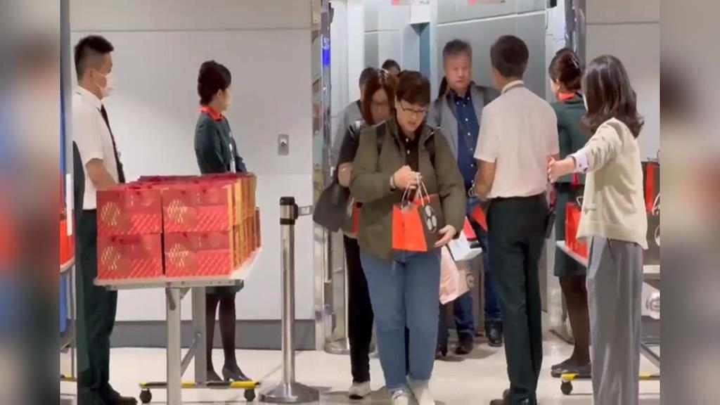 返台班機傳「機艙飄焦味」　長榮航空證實訊號異常.停航檢修