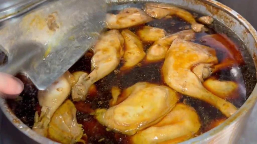 豬瘟衝擊沒肉賣！名店掀起「換肉大作戰」　肉羹改賣雞肉羹　爌肉飯變雞腿飯