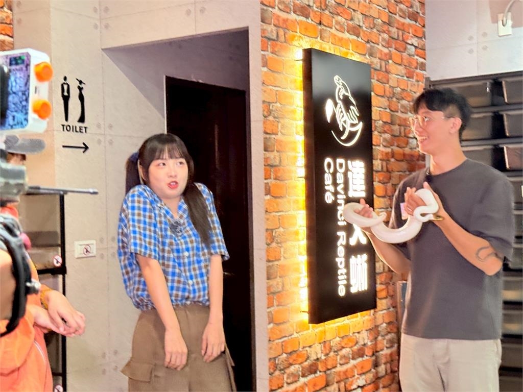 繡惠稱阿翔本名陳秉立不會紅！建議改「陳雷」全場笑翻