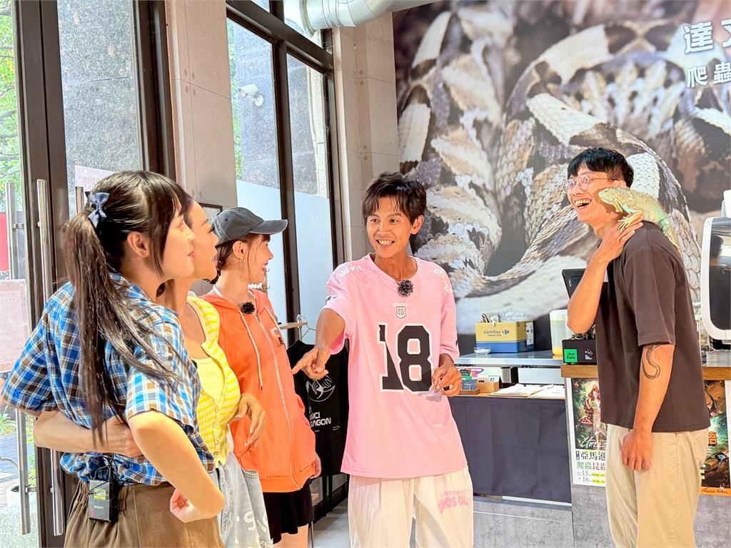 繡惠稱阿翔本名陳秉立不會紅！建議改「陳雷」全場笑翻